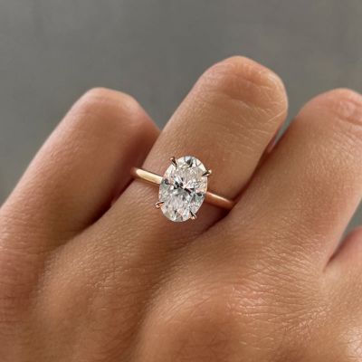 Classic Oval Cut Women's Engagement Ring