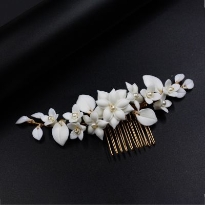 Wedding Combs With Floral Bridal Headpieces