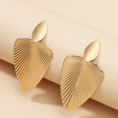 Exaggerated Geometric Leaf Metal Earrings